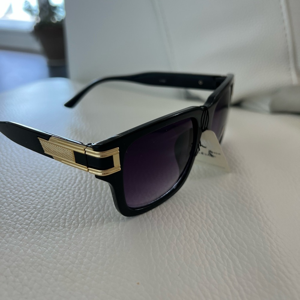 Designer women  sun glasses